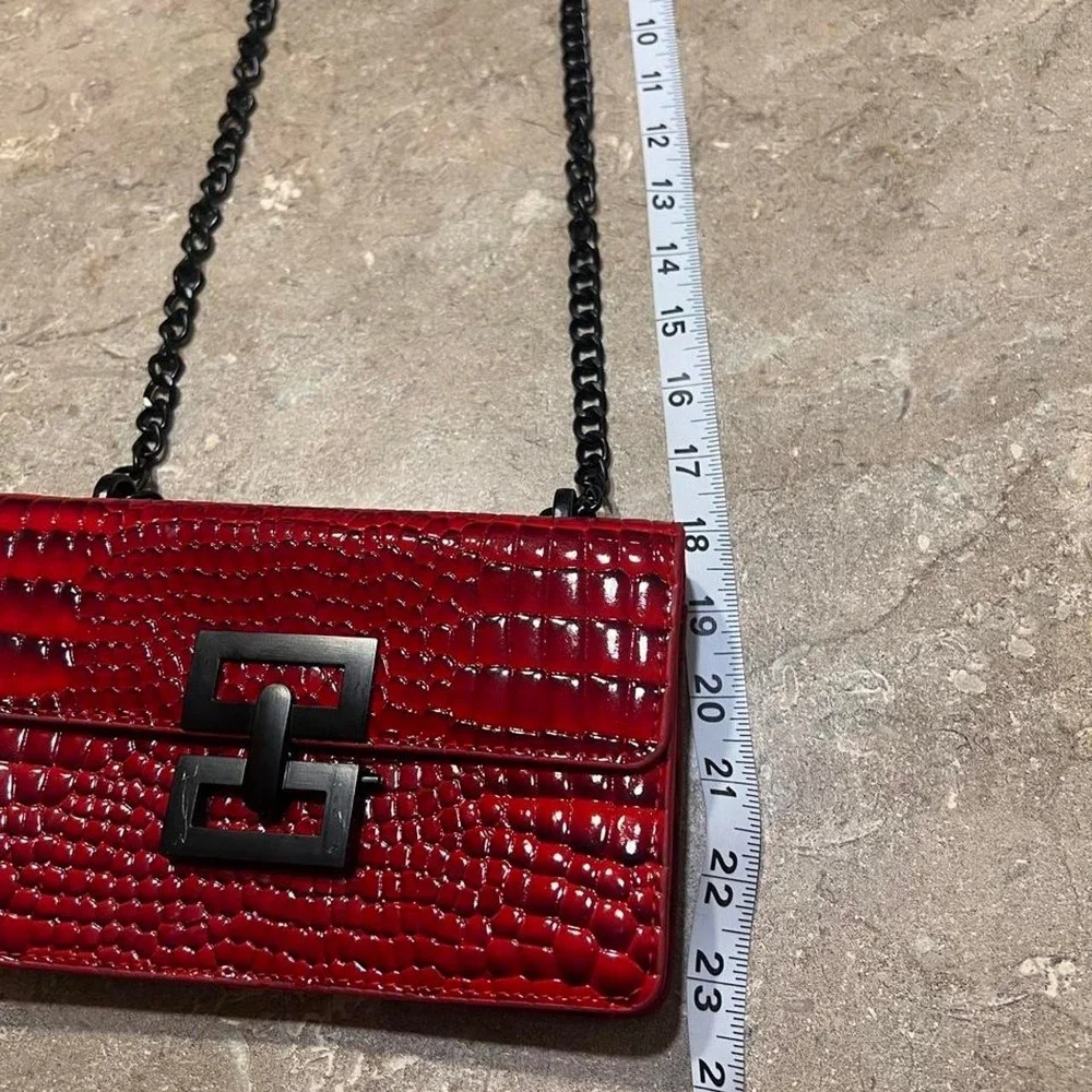 Red Faux Croc Embossed Crossbody Bag Matte Black Chain Strap Clasp Handbag